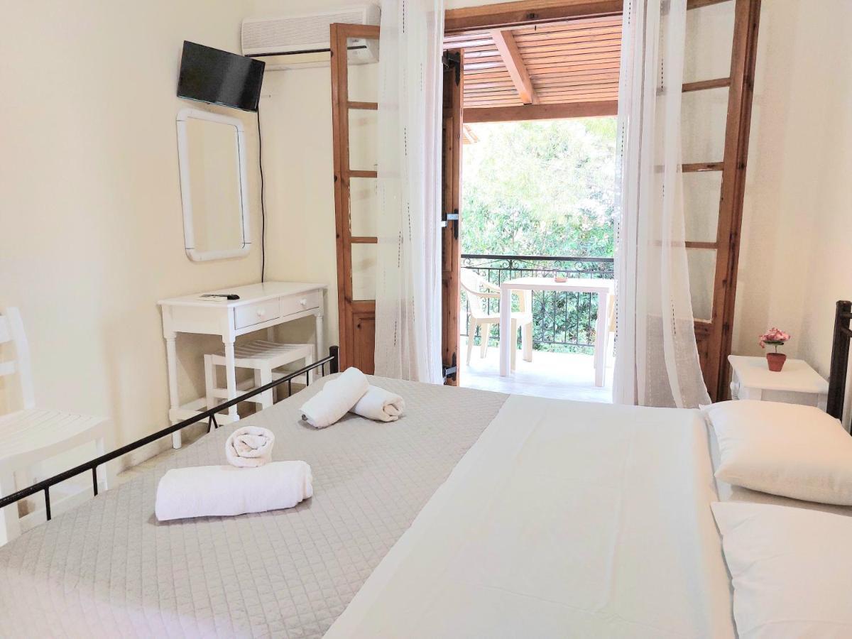 Athina Apartments Argassi Exterior foto