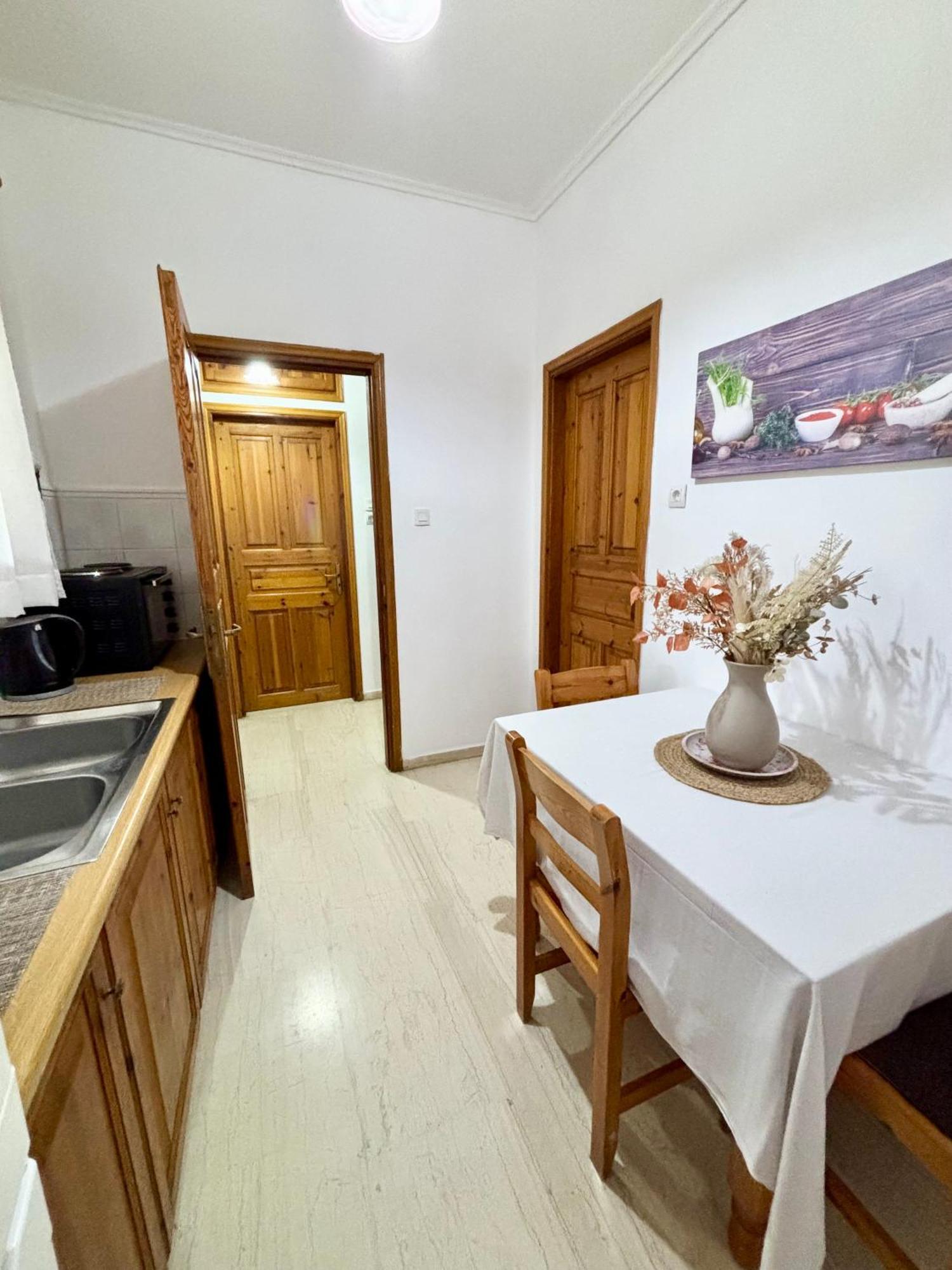 Athina Apartments Argassi Exterior foto