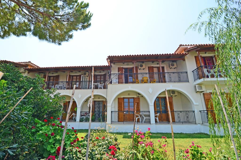 Athina Apartments Argassi Exterior foto